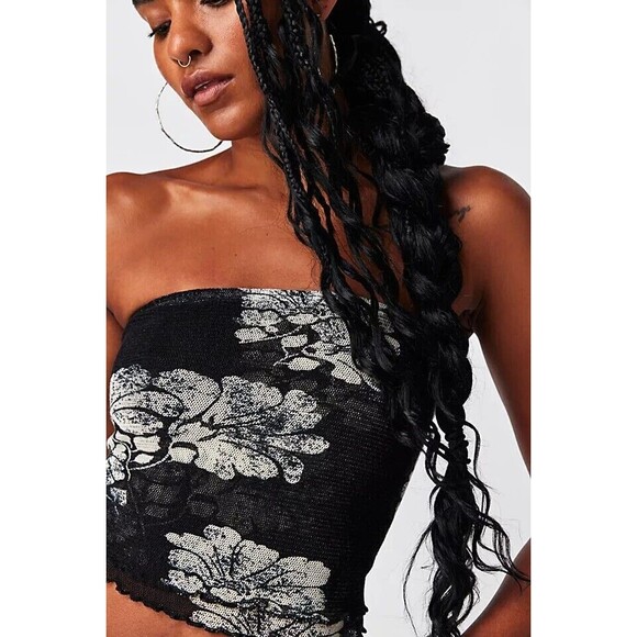 Free People Poppy Tube Blouse Top Strapless Floral Smocked Ruffle S NWT 280685 - Picture 2 of 7